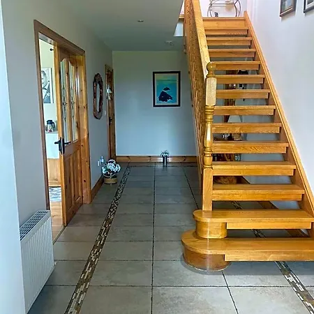Bed and Breakfast Camino House Τράλι